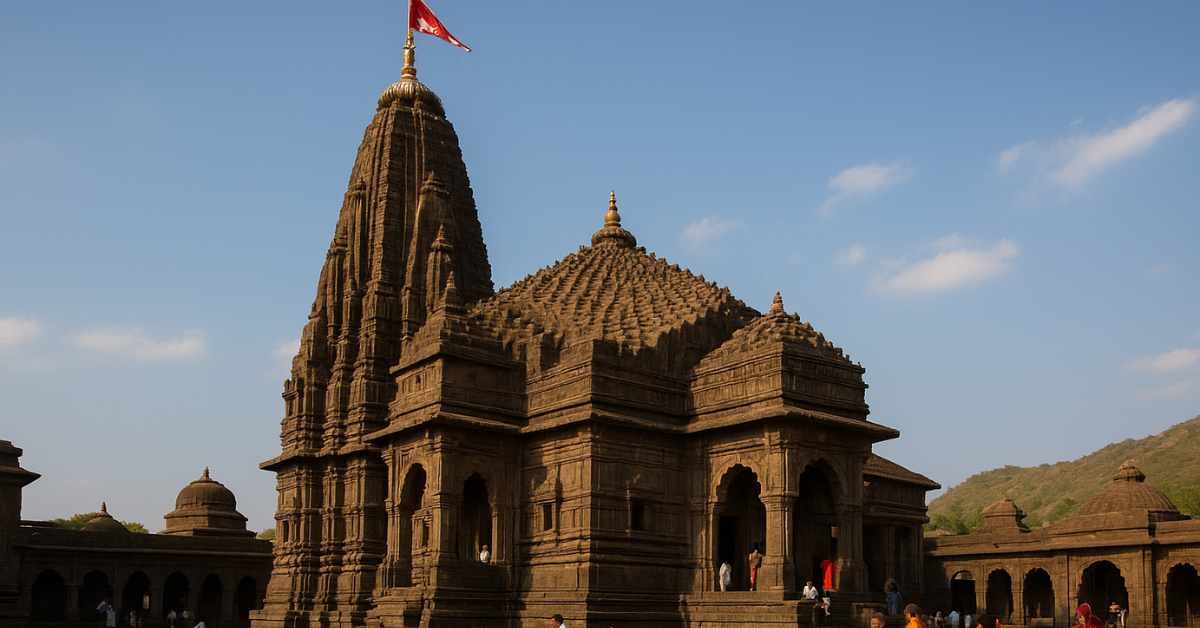 Trimbakeshwar Temple VIP Darshan online booking exterior with devotees during a peaceful evening